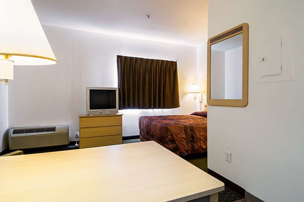 Studio 6 Charlotte Airport Hotel Стая снимка