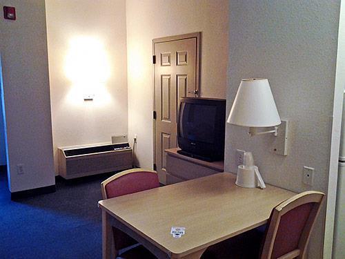 Studio 6 Charlotte Airport Hotel Стая снимка